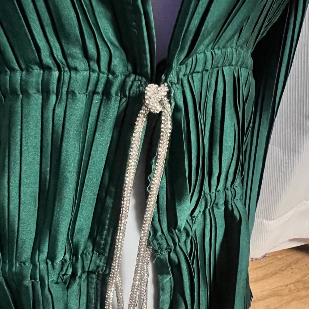 NWT $108 WAYF blouse in emerald green women’s size M sz 8 - Picture 6 of 9